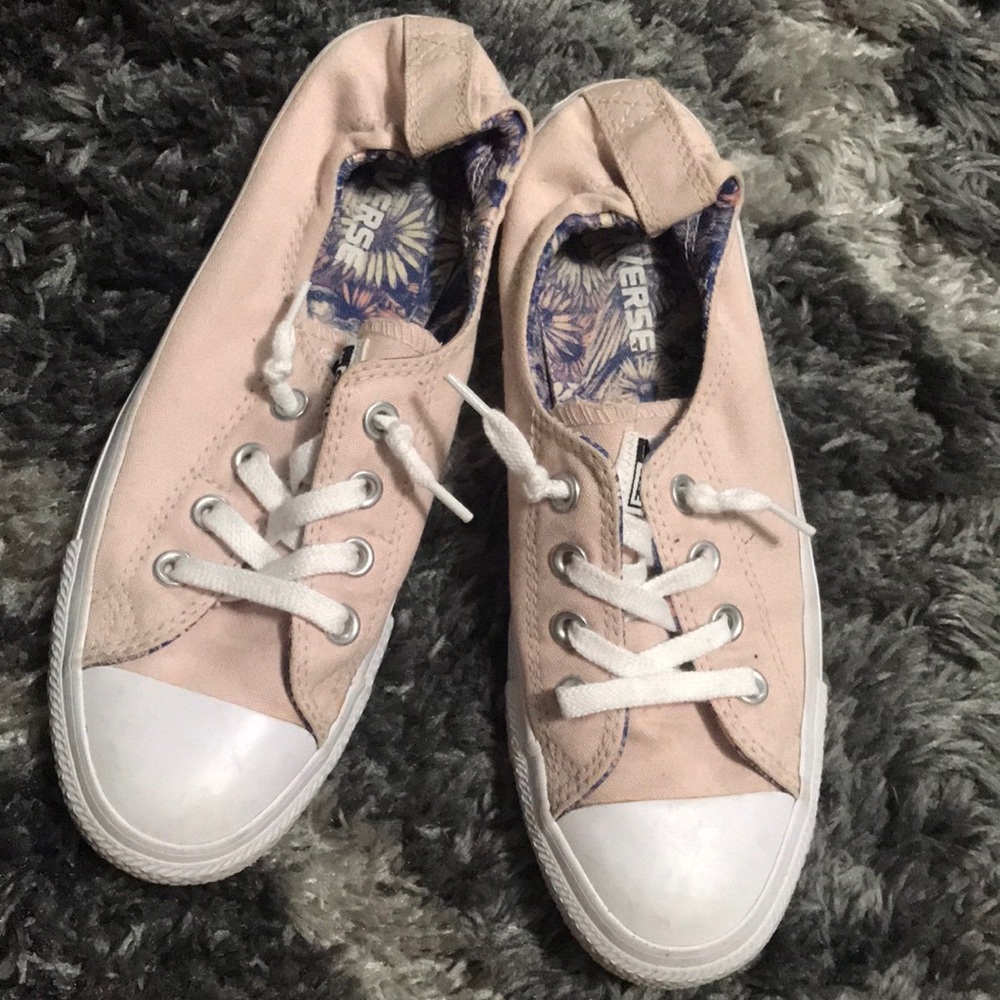 Pink converse
